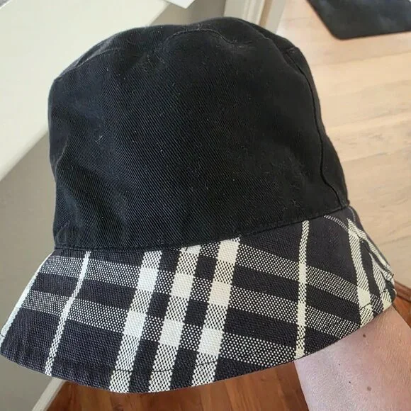 Burberry | Accessories | Burberry Black Navy Check Bucket  display picture 3